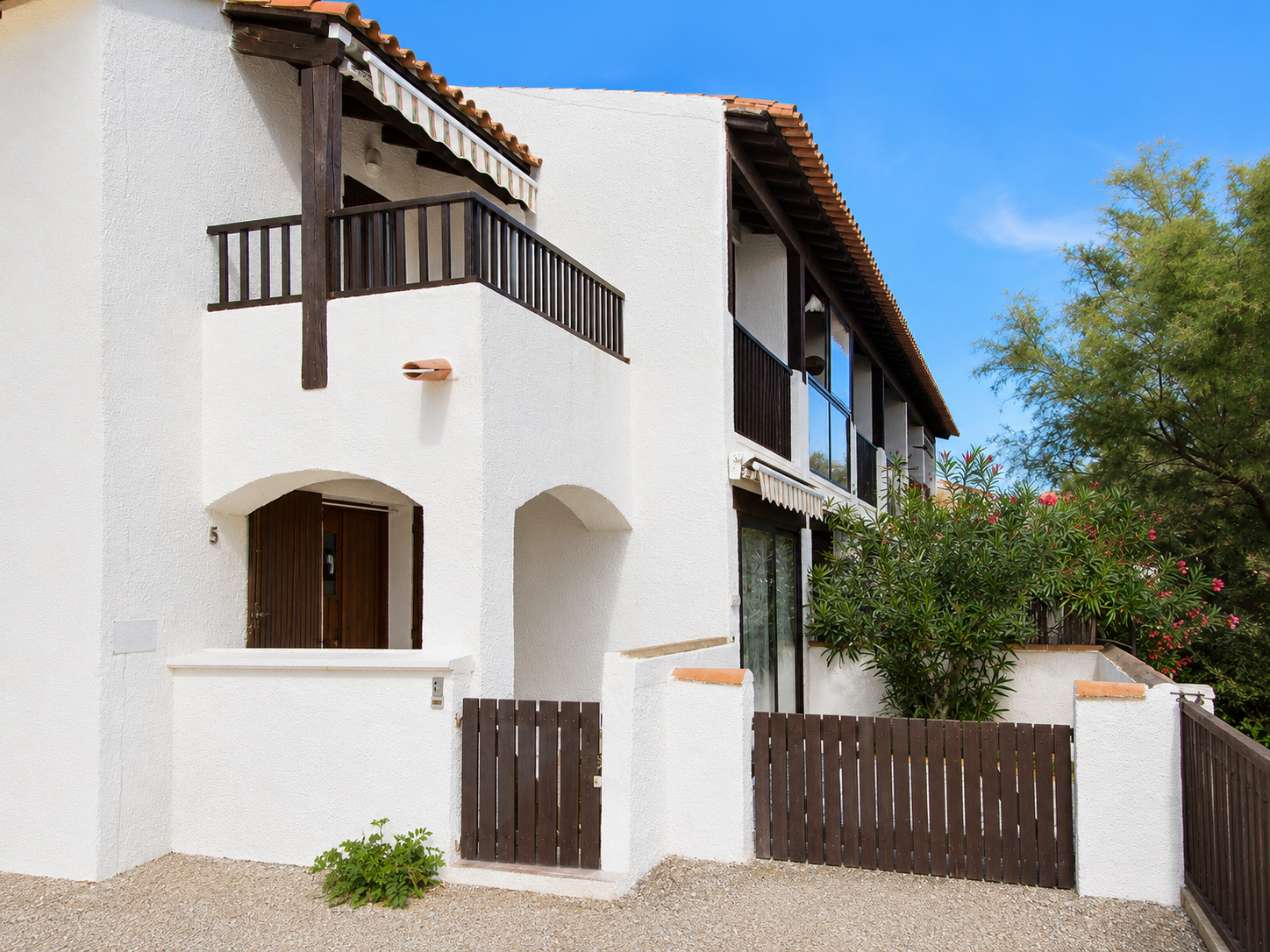 Extérieur du gîte, façade méridionale